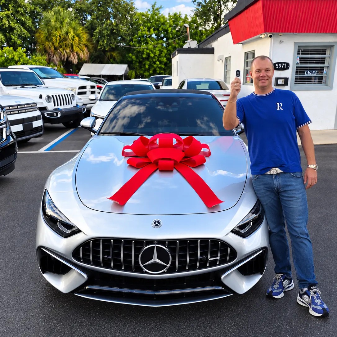 Car Superstore customer taking delivery of their vehicle 2