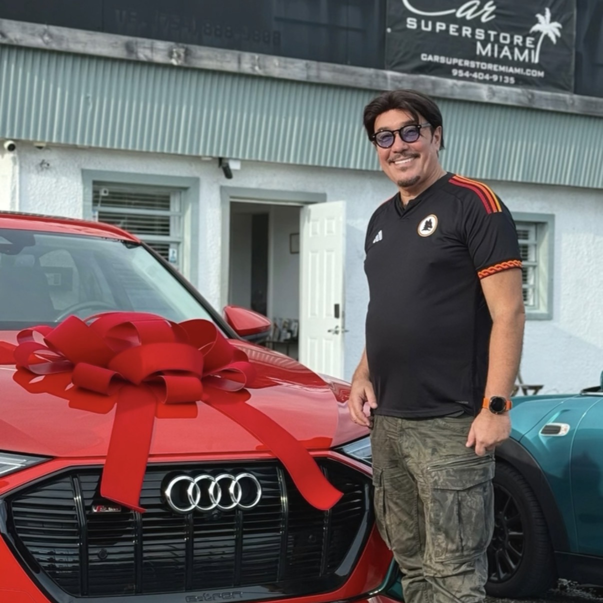Car Superstore customer taking delivery of their vehicle 14
