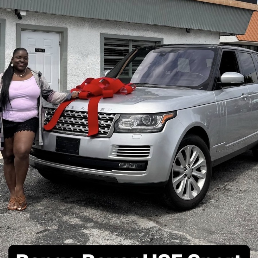 Car Superstore customer taking delivery of their vehicle 3